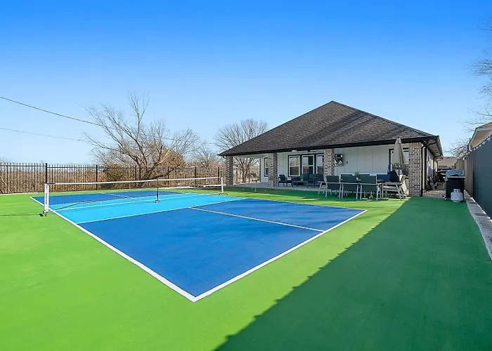Pickleball Hottub Minigolf With Downtown Worth Views! *