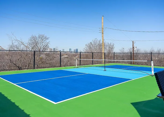 Pickleball Hottub Minigolf With Downtown Worth Views! * Fort Worth