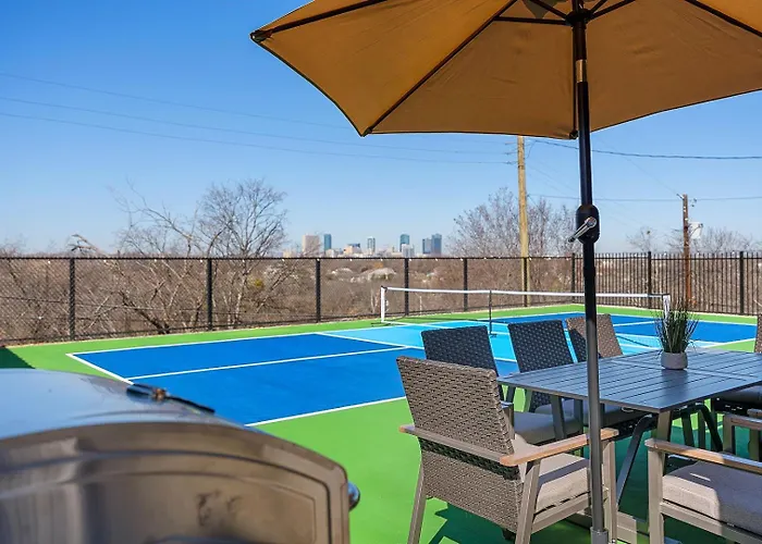 Pickleball Hottub Minigolf With Downtown Worth Views! Vakantiehuis Fort Worth